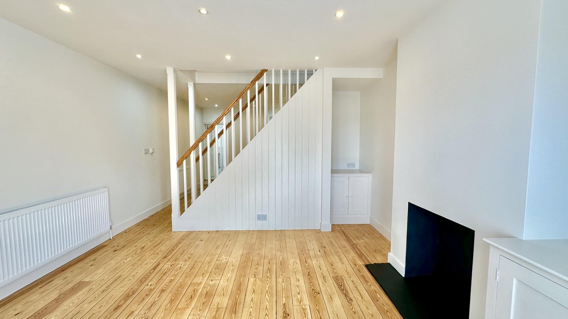 2 bed property in Grove Road, Hastings